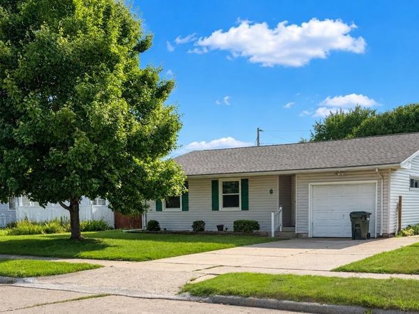 9 Sunset Lane, Fort Madison, IA 52627