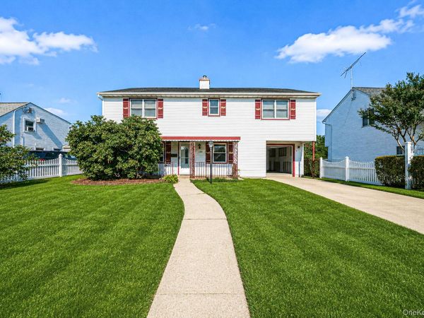 120 Ranch Lane, Levittown, NY 11756