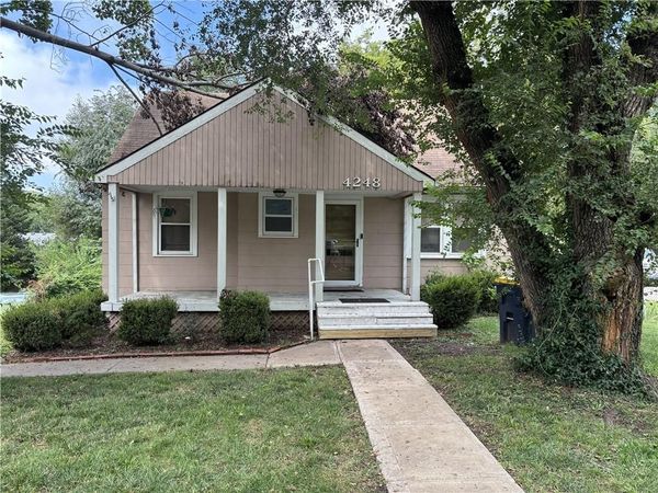 4248 NE Kelsey Road, Kansas City, MO 64116