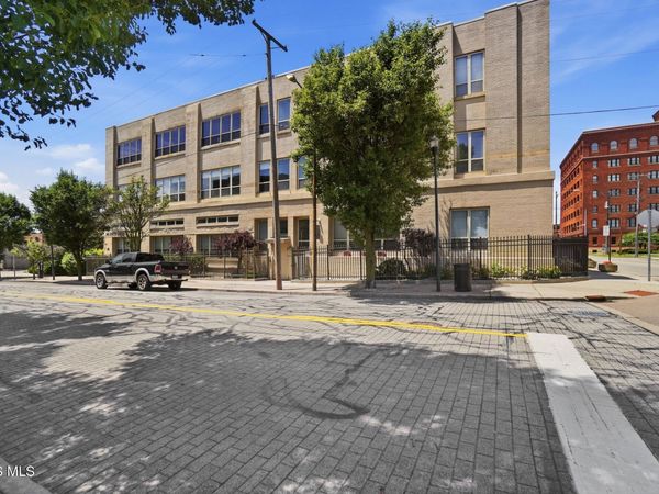 100 S Huron Street , Toledo, OH 43604