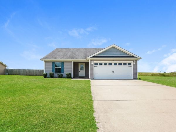 201 Bob White Trl , Oak Grove, KY 42262