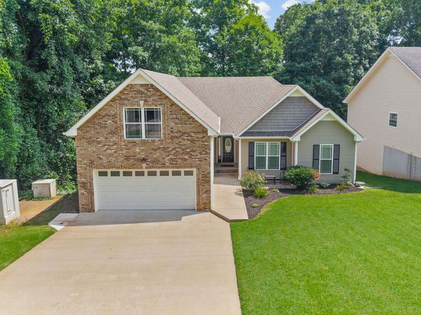 538 Current Rd, Clarksville, TN 37040