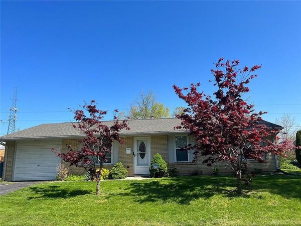 6841 Stonehurst Drive, Huber Heights, OH 45424