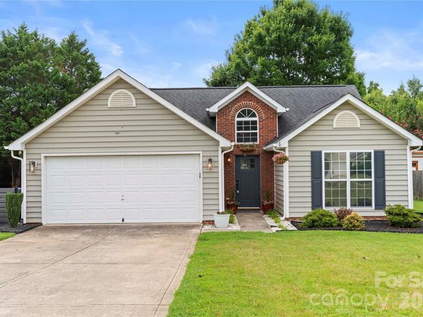 12716 Cumberland Crest Drive, Huntersville, NC 28078