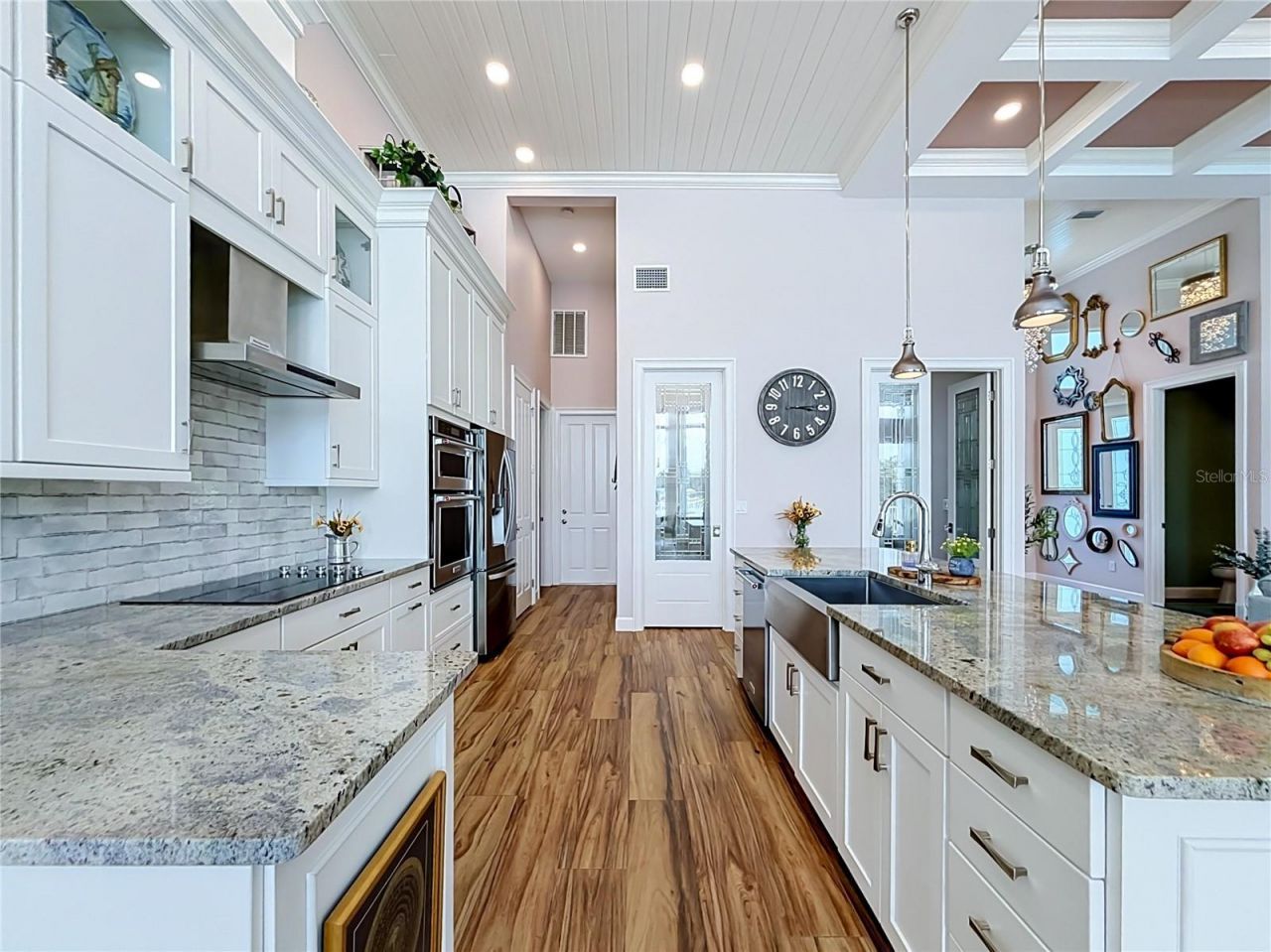838 SW Kings Bay Drive, Crystal River, FL 34429 Photo