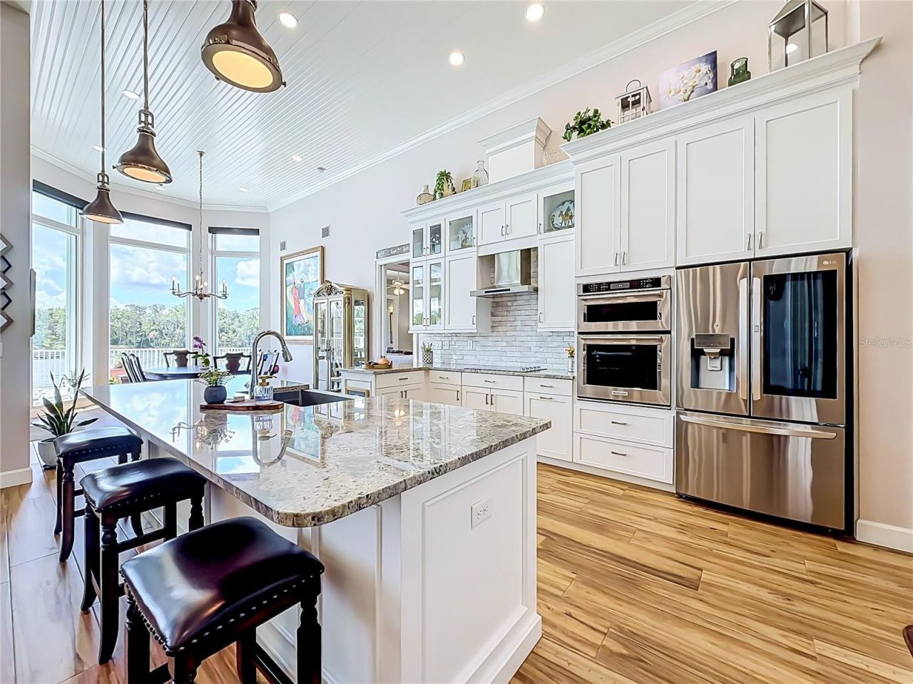 838 SW Kings Bay Drive, Crystal River, FL 34429 Photo