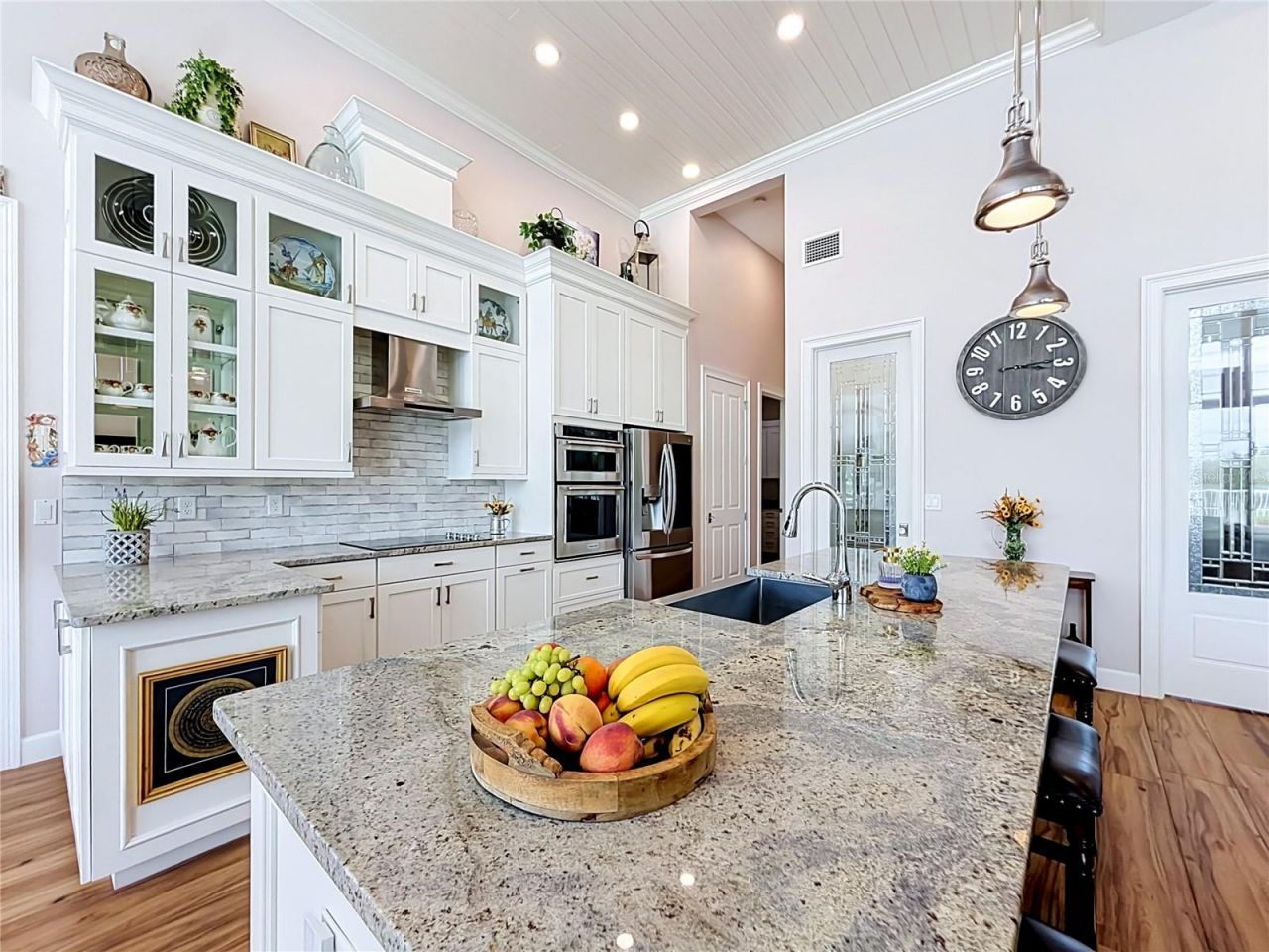 838 SW Kings Bay Drive, Crystal River, FL 34429 Photo