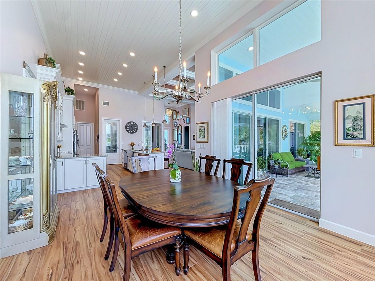 838 SW Kings Bay Drive, Crystal River, FL 34429 Photo