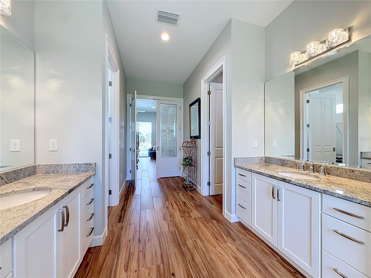 838 SW Kings Bay Drive, Crystal River, FL 34429 Photo