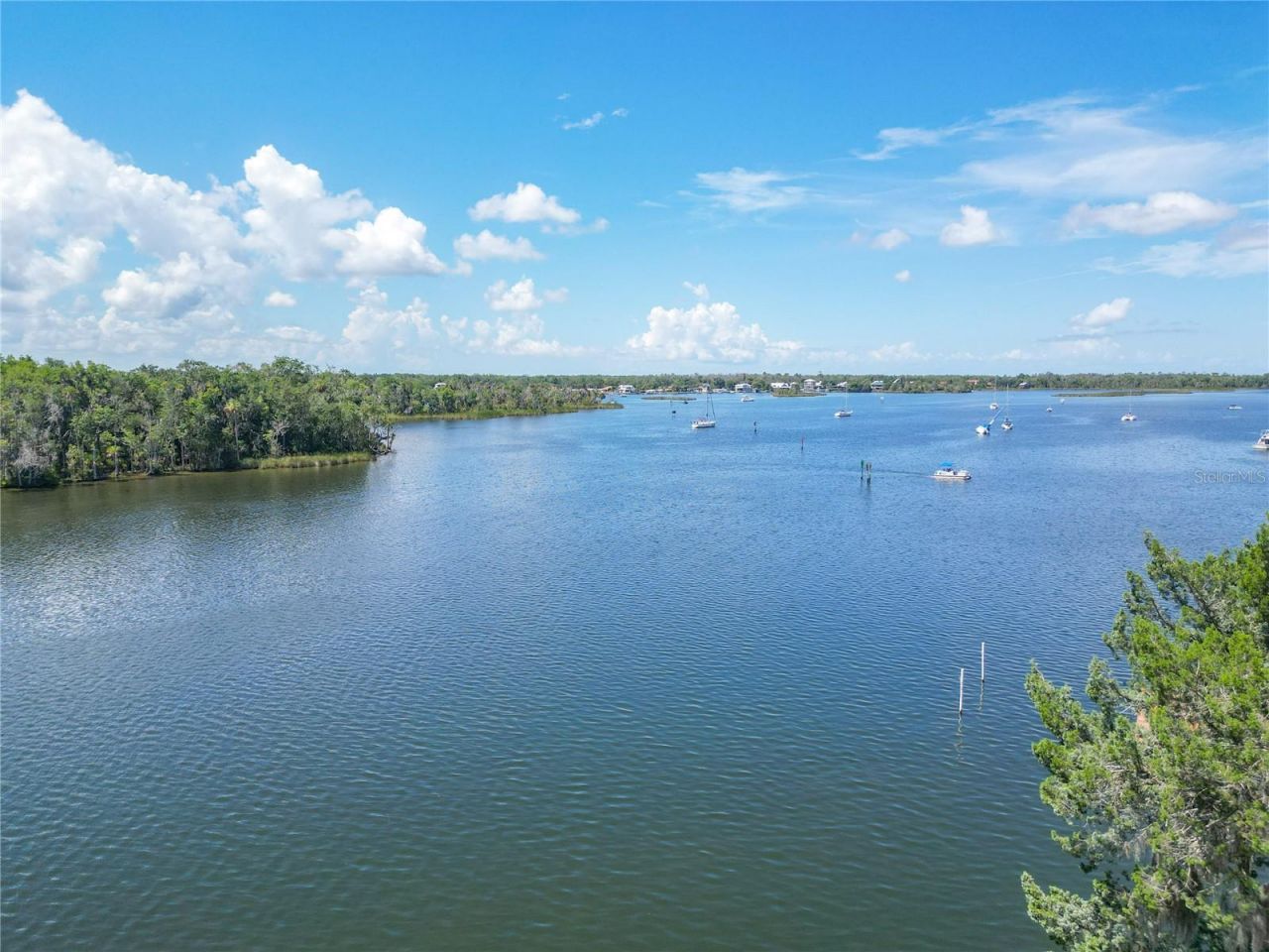 838 SW Kings Bay Drive, Crystal River, FL 34429 Photo