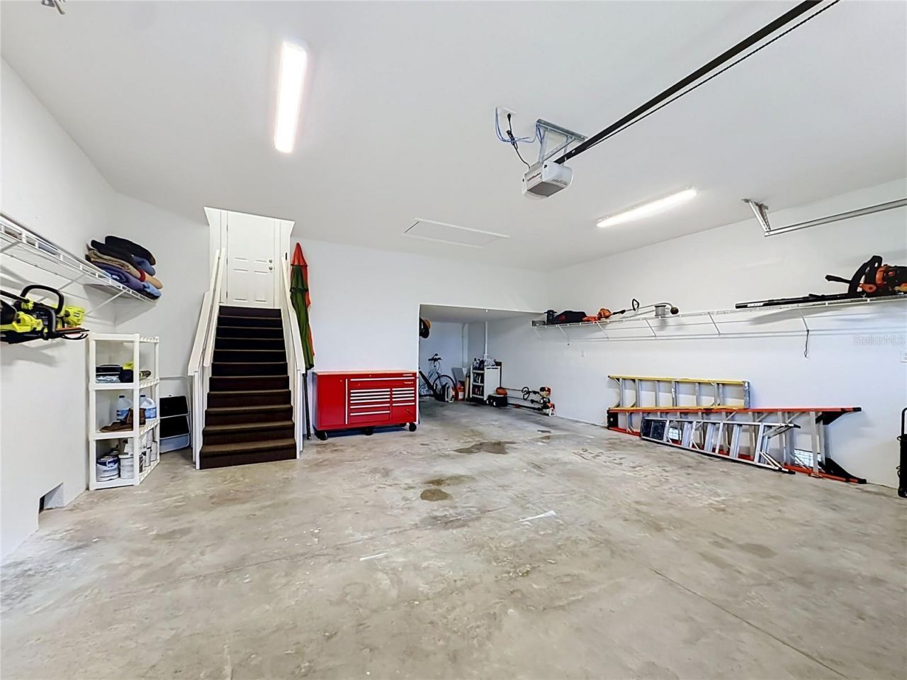 838 SW Kings Bay Drive, Crystal River, FL 34429 Photo