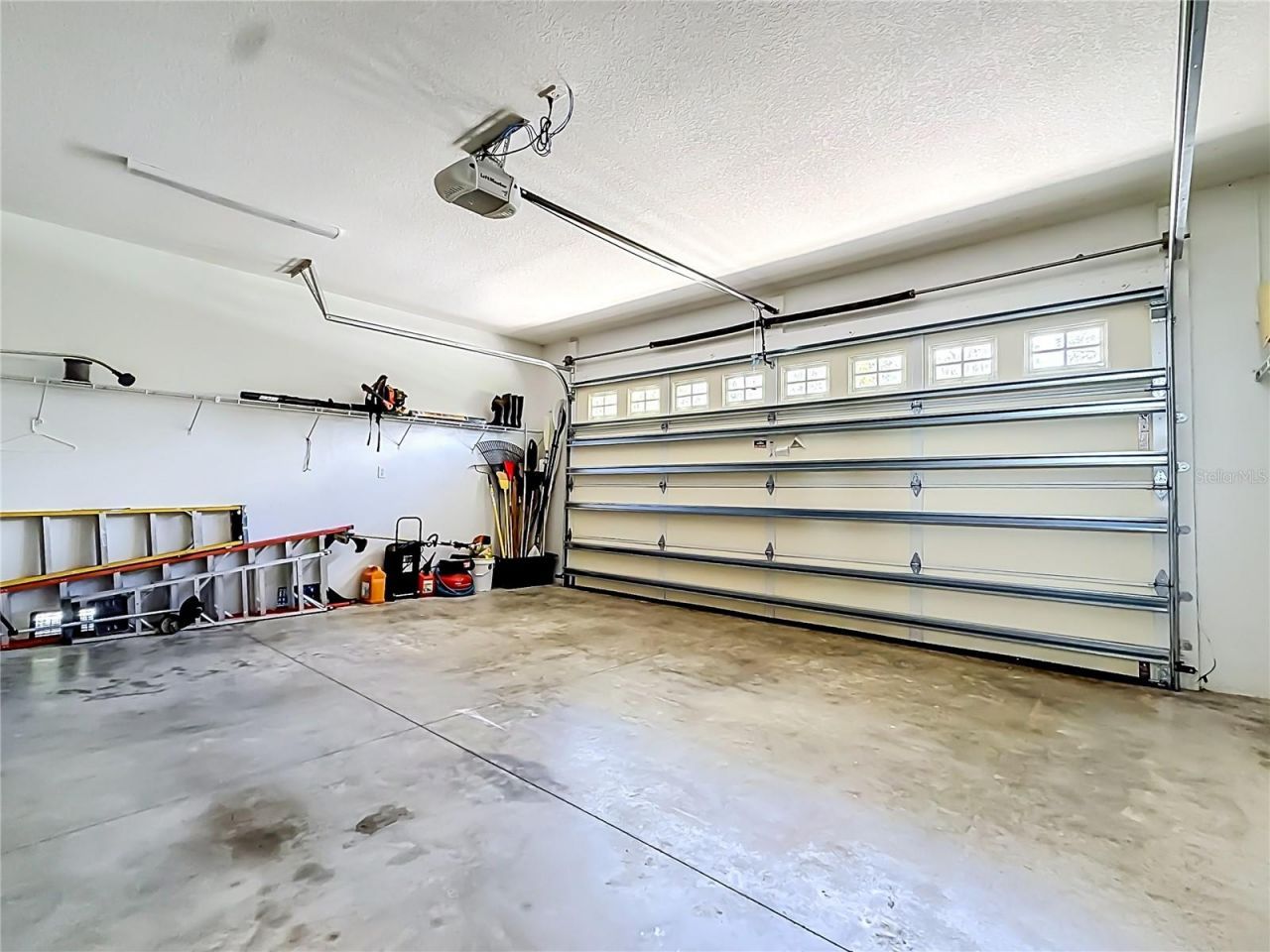 838 SW Kings Bay Drive, Crystal River, FL 34429 Photo