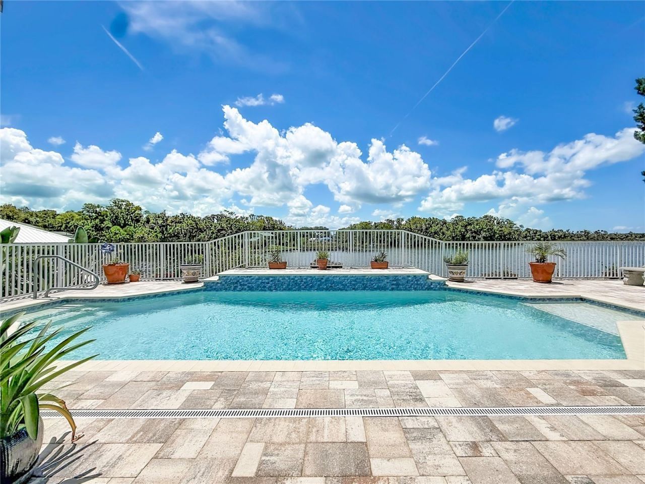 838 SW Kings Bay Drive, Crystal River, FL 34429 Photo