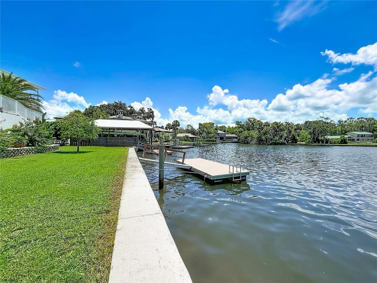 838 SW Kings Bay Drive, Crystal River, FL 34429 Photo
