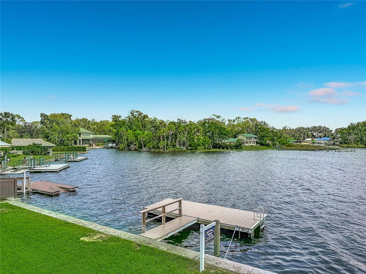 838 SW Kings Bay Drive, Crystal River, FL 34429 Photo