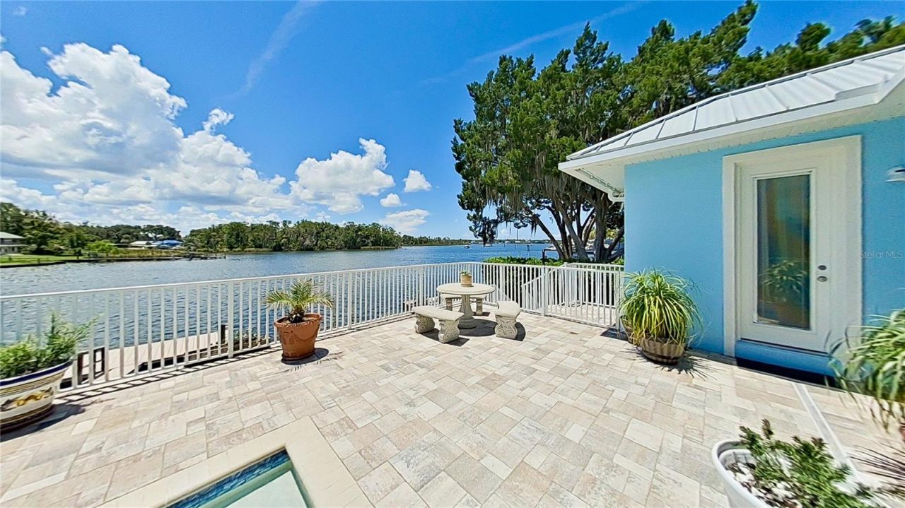 838 SW Kings Bay Drive, Crystal River, FL 34429 Photo