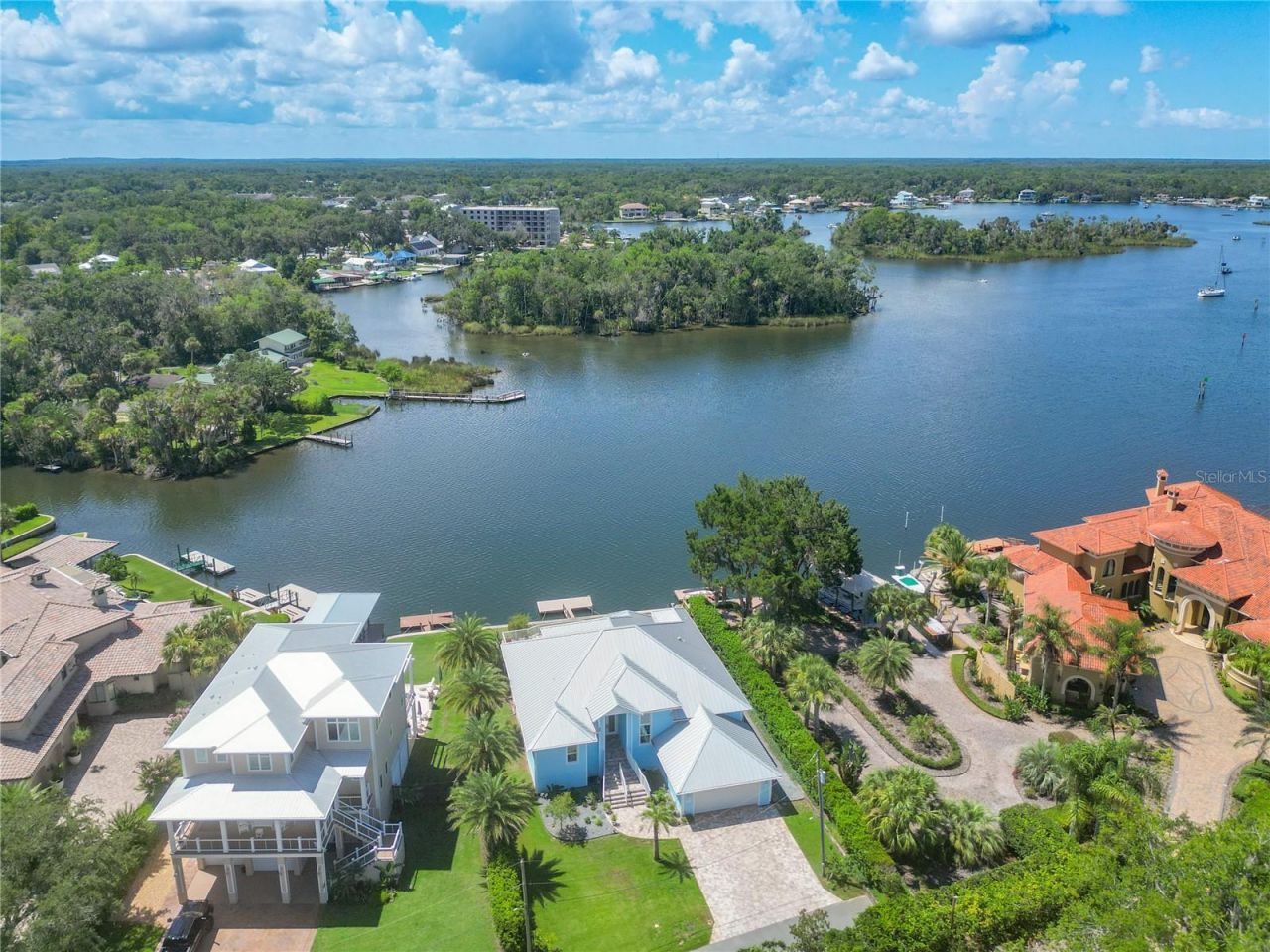 838 SW Kings Bay Drive, Crystal River, FL 34429 Photo