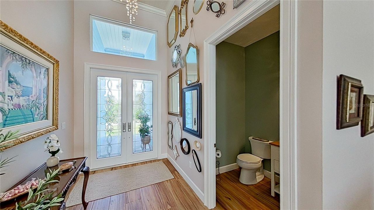 838 SW Kings Bay Drive, Crystal River, FL 34429 Photo