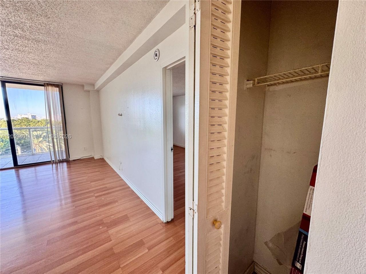 13499 Biscayne Blvd , Unit 703, North Miami, FL 33181 Photo