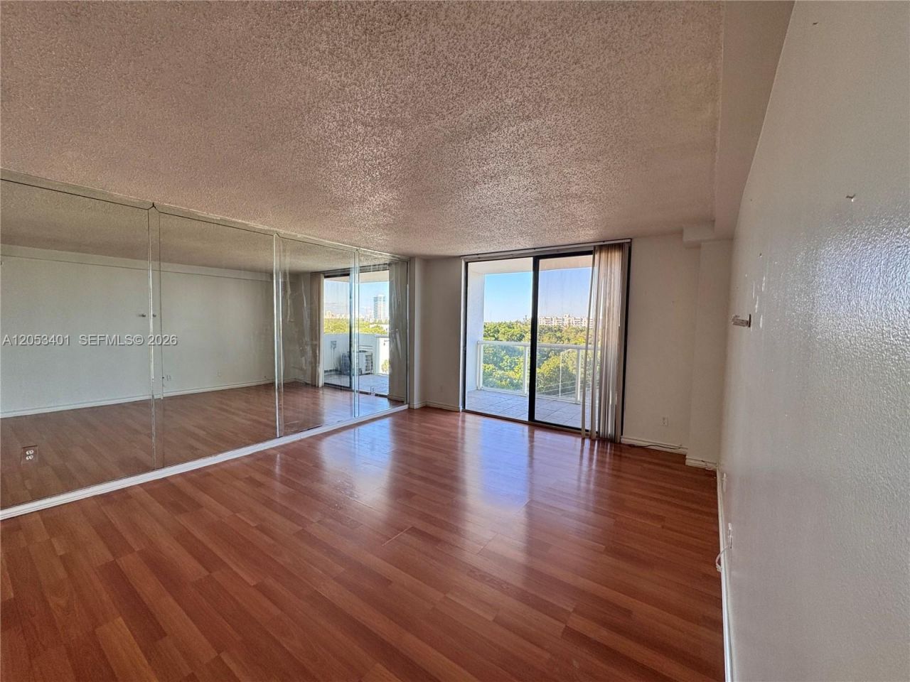 13499 Biscayne Blvd , Unit 703, North Miami, FL 33181 Photo