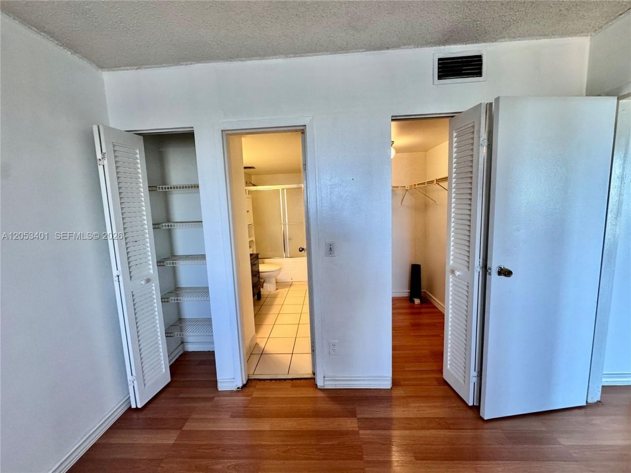 13499 Biscayne Blvd , Unit 703, North Miami, FL 33181 Photo