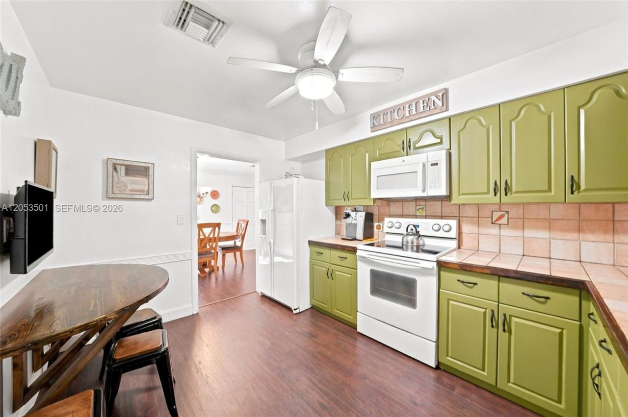 15425 N Miami Ave, Miami, FL 33169 Photo