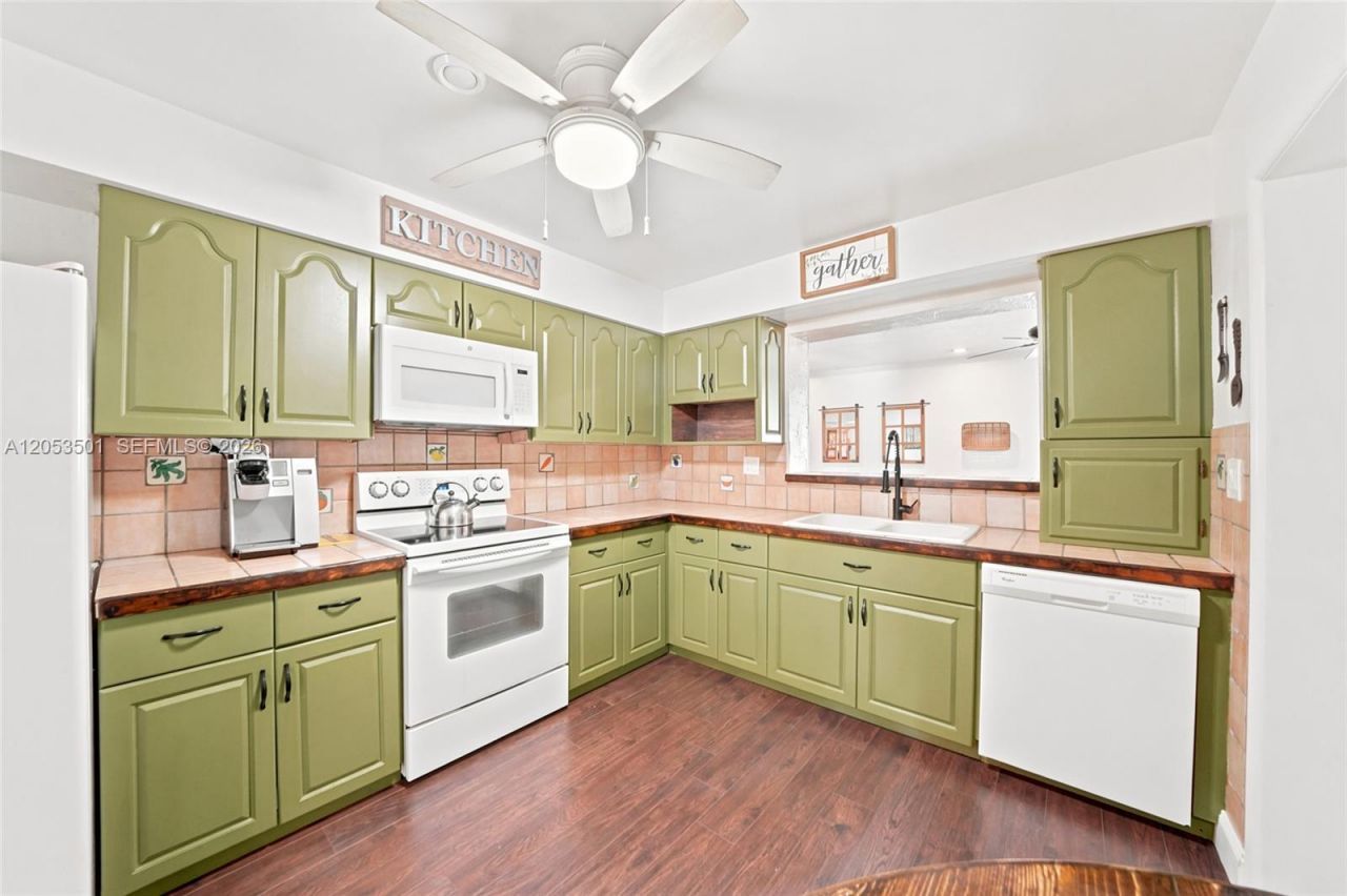 15425 N Miami Ave, Miami, FL 33169 Photo