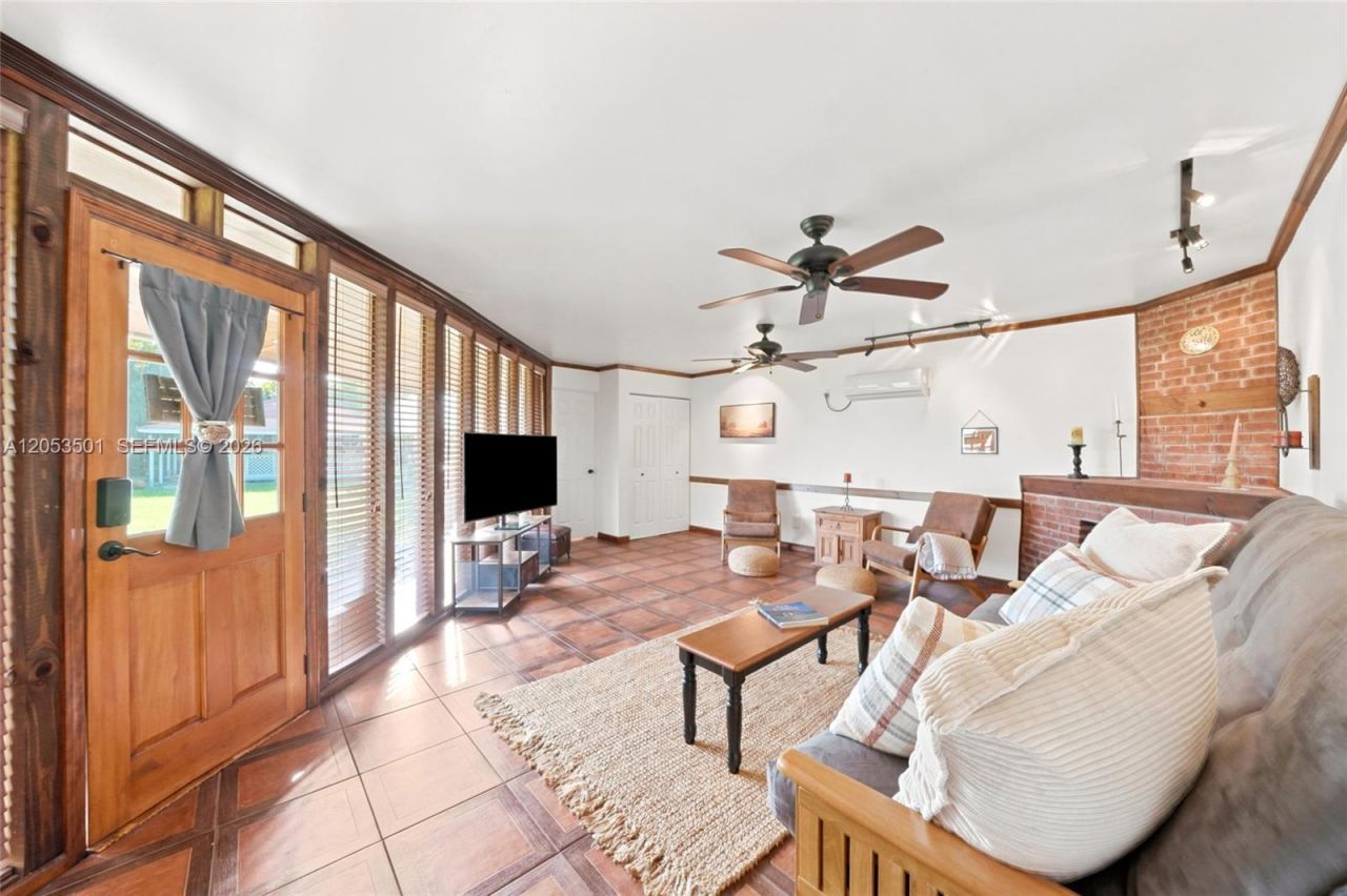 15425 N Miami Ave, Miami, FL 33169 Photo