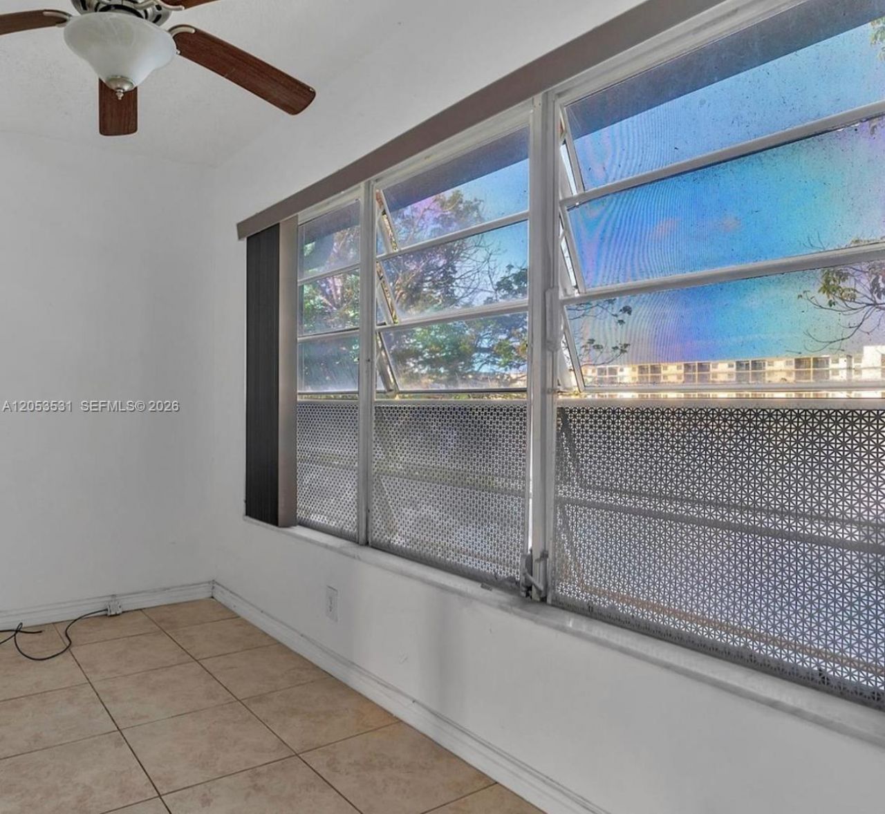19105 NE 2nd Ave , Unit 2118, Miami, FL 33179 Photo