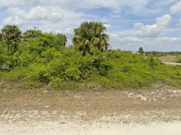 1900 W 18 STREET , Lehigh Acres, FL 33972