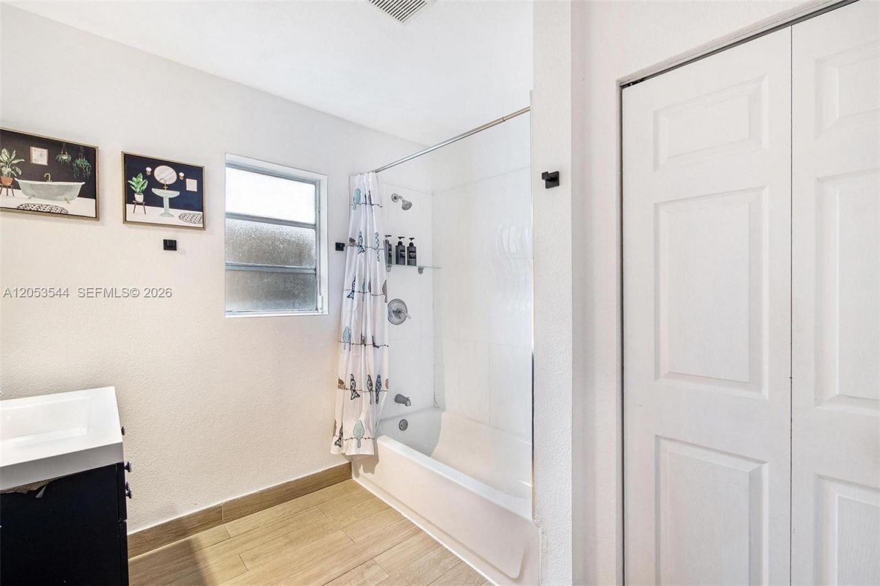 3629 SW 12th St , Unit A, Miami, FL 33135 Photo