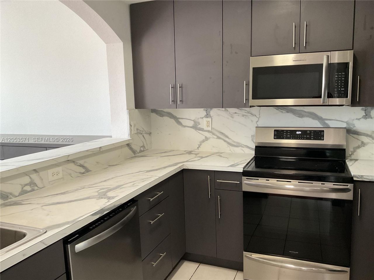 8936 W Flagler St , Unit 204, Miami, FL 33174 Photo
