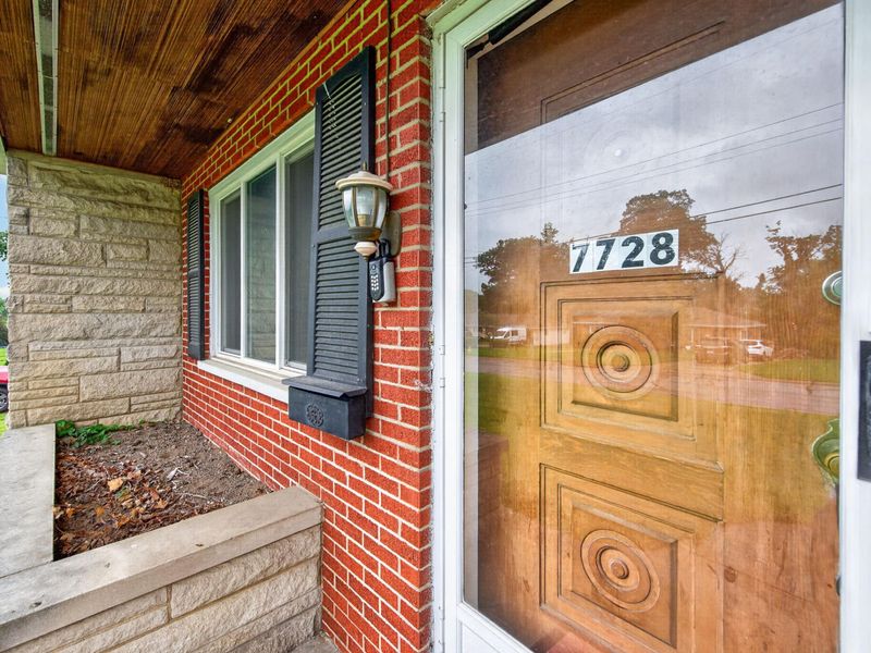 7728 Hollywood Drive, Florence, KY 41042 Photo 5