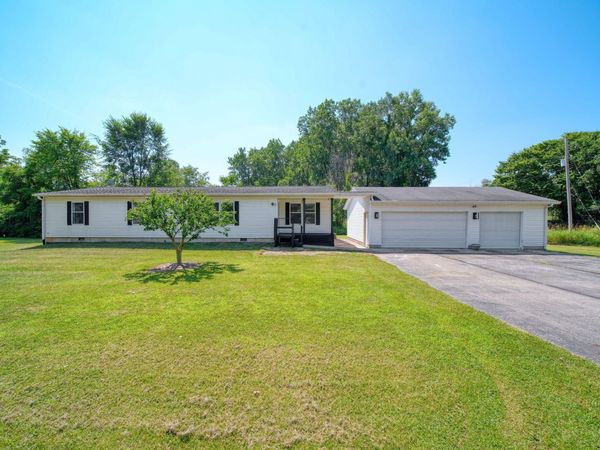 250 Long Avenue, Michigan Center, MI 49254