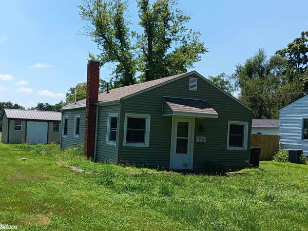 202 Elmdale Avenue, Ottumwa, IA 52501