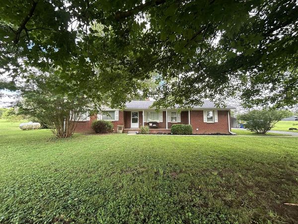 10436 Russellville Road , Rockfield, KY 42274