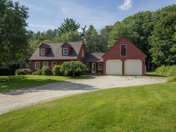 211 Mount Delight Road, Deerfield, NH 03037