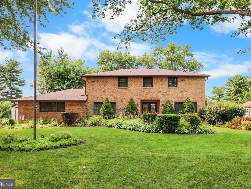995 Detwiler Drive, York, PA 17404 Main Photo