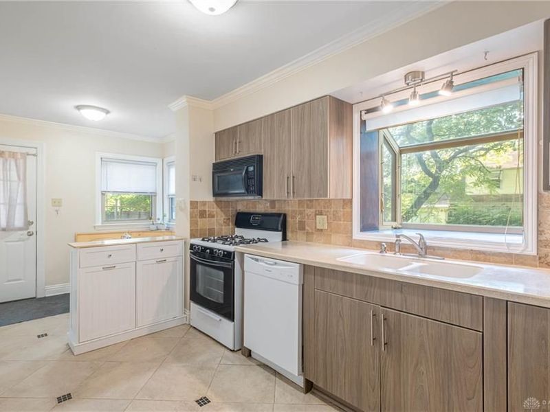 233 Patterson Road, Oakwood, OH 45419 Photo 11