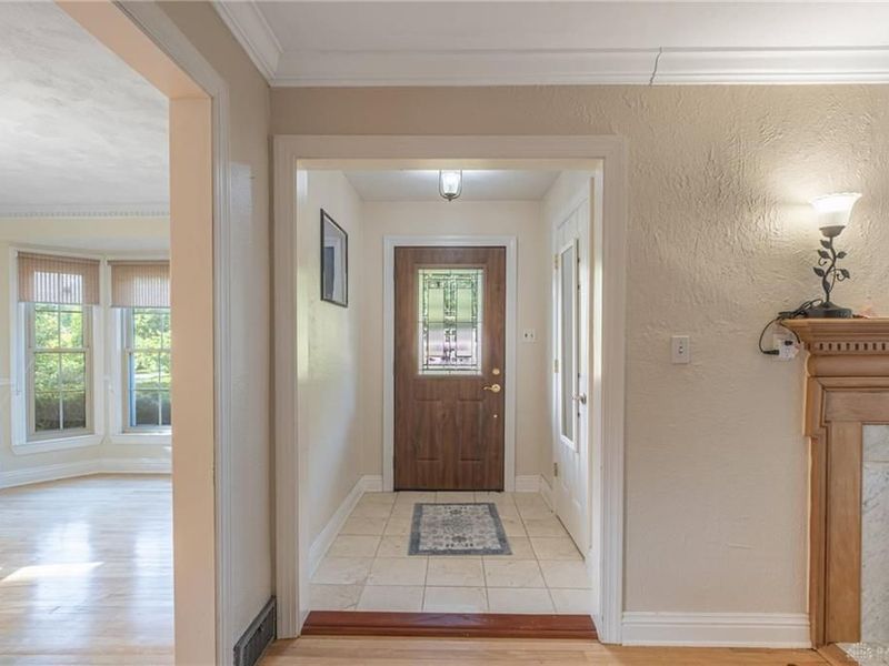 233 Patterson Road, Oakwood, OH 45419 Photo 2