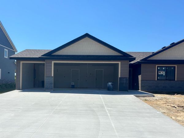 305 11th Street N, Goodhue, MN 55027