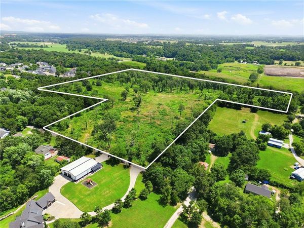 Brown Road , Cave Springs, AR 72718