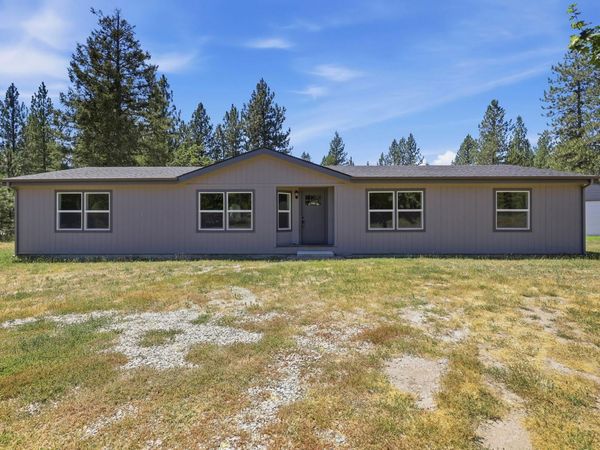 3311 E Oregon Rd, Elk, WA 99009