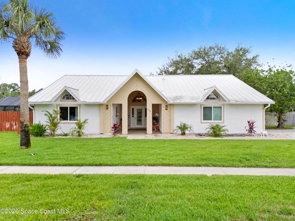 2582 Empire Avenue E , Melbourne, FL 32934
