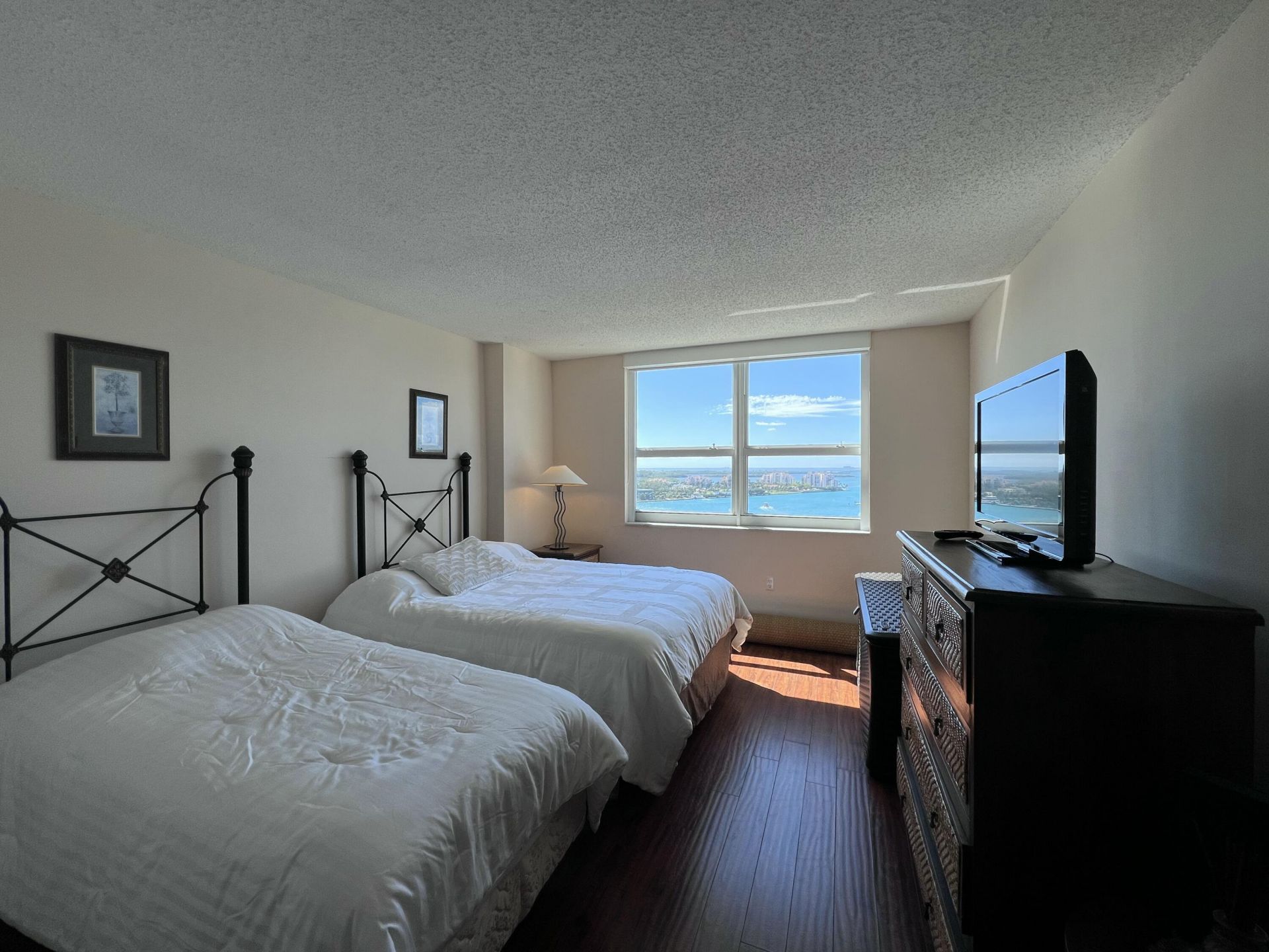 90 Alton Road, Unit 2110, Miami Beach, FL 33139 Photo