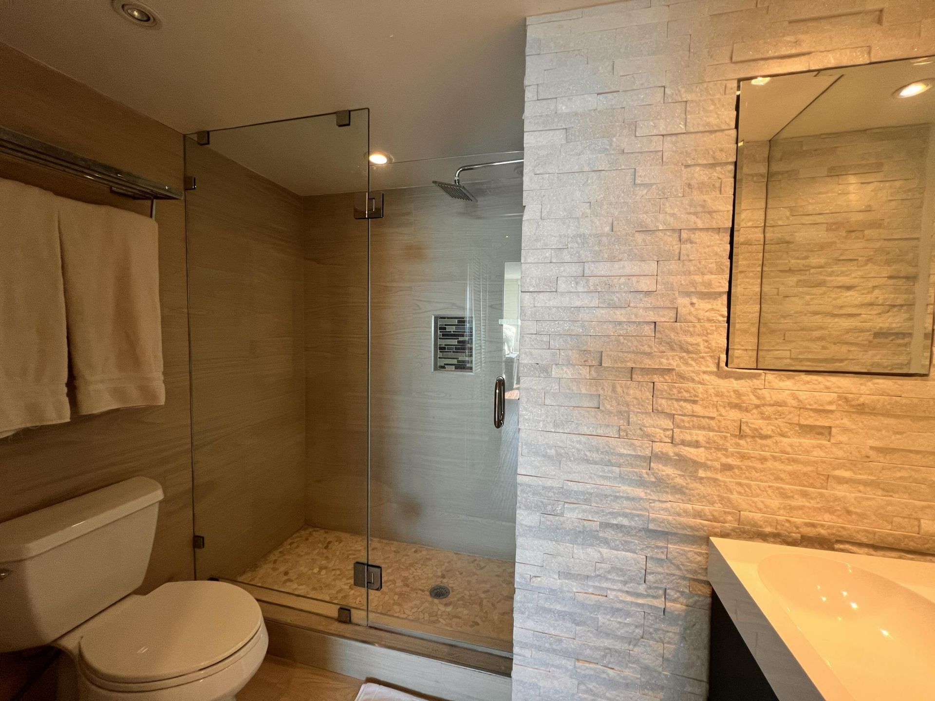 90 Alton Road, Unit 2110, Miami Beach, FL 33139 Photo