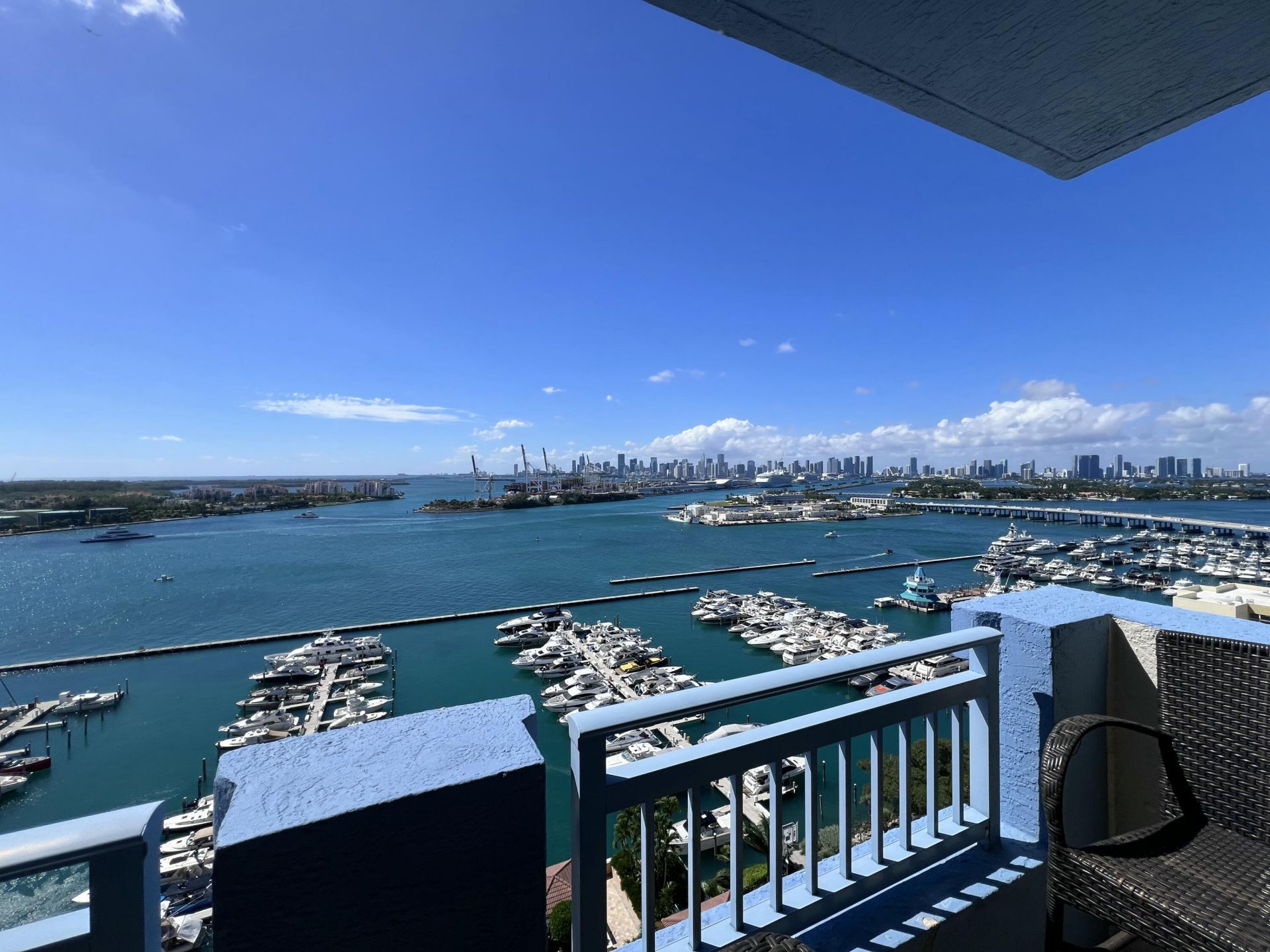 90 Alton Road, Unit 2110, Miami Beach, FL 33139 Photo