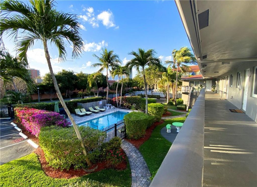 600 NE 7th Avenue, Unit 14, Fort Lauderdale, FL 33304 Photo