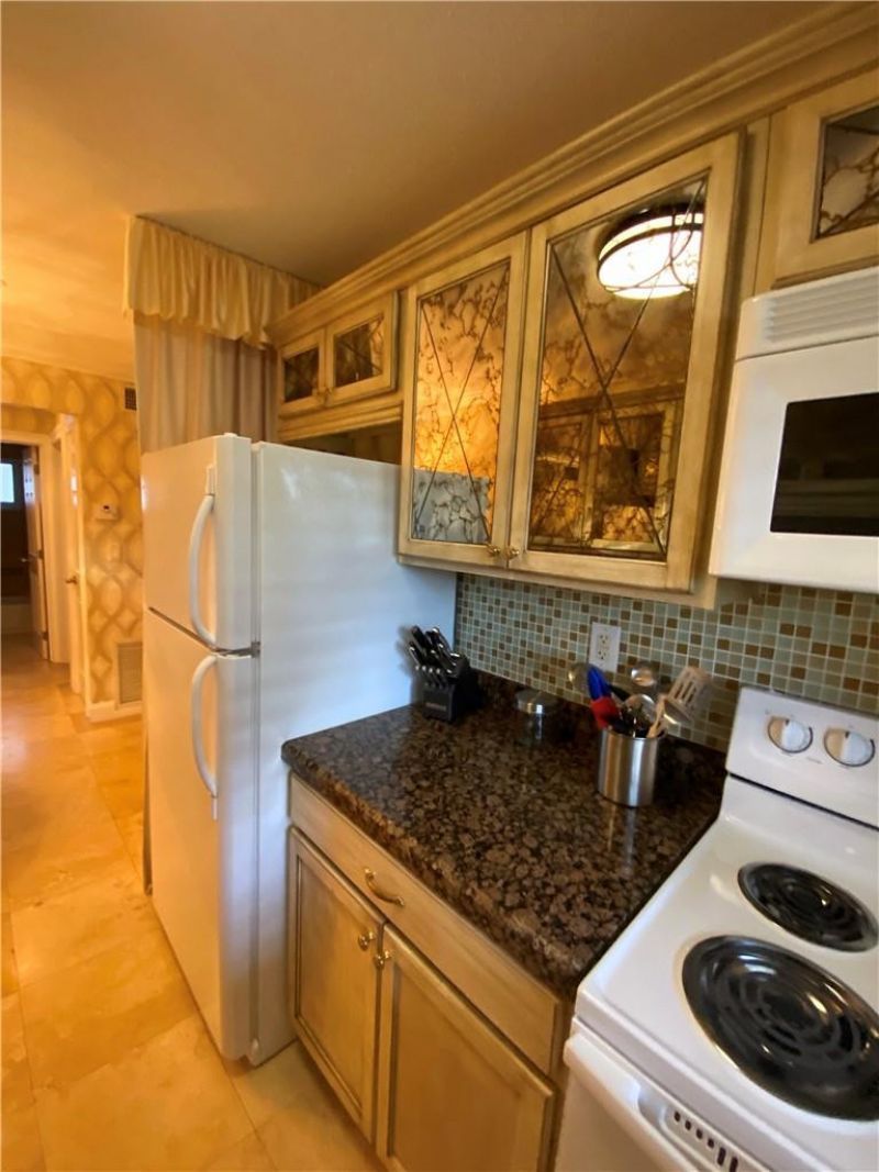 600 NE 7th Avenue, Unit 14, Fort Lauderdale, FL 33304 Photo