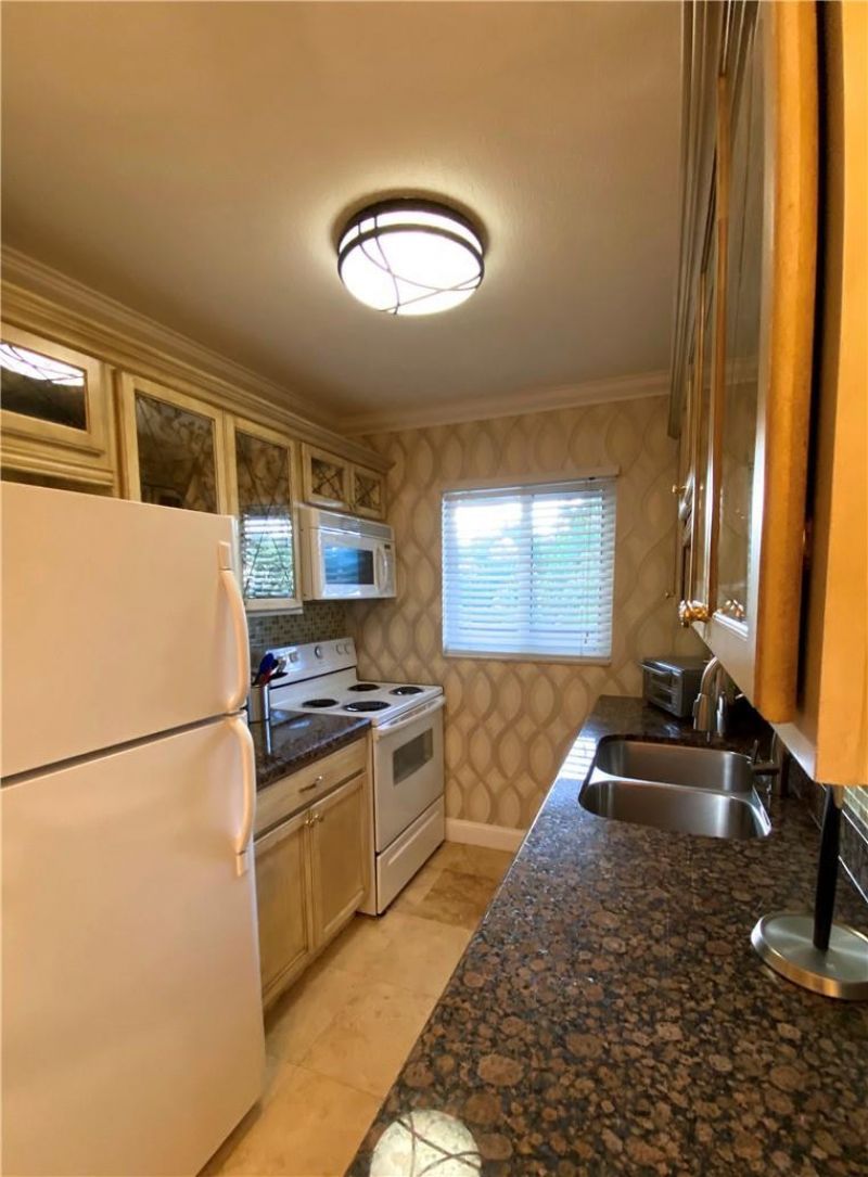 600 NE 7th Avenue, Unit 14, Fort Lauderdale, FL 33304 Photo